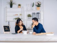 What Are the Best Ways to Use Plants in Kitchen Decor?