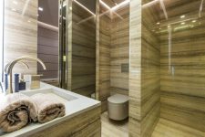 Unique Ideas for Decorating Bathroom Walls